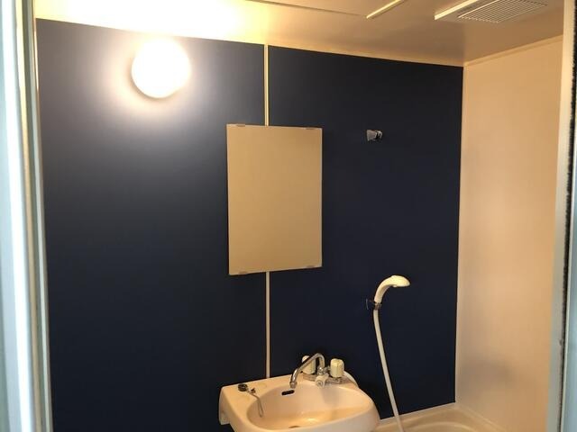 シャワールーム