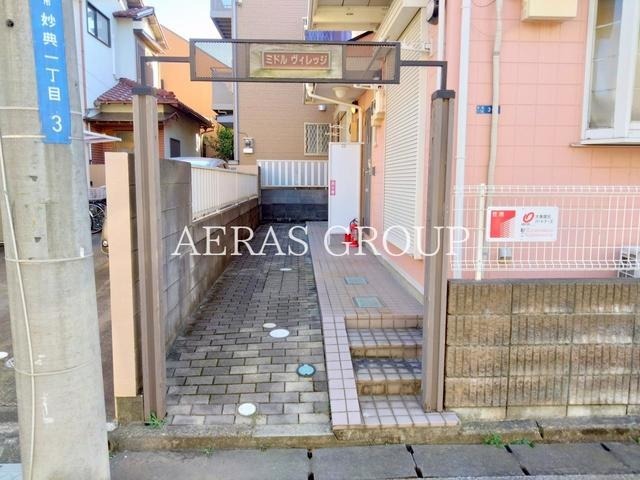 建物エントランス