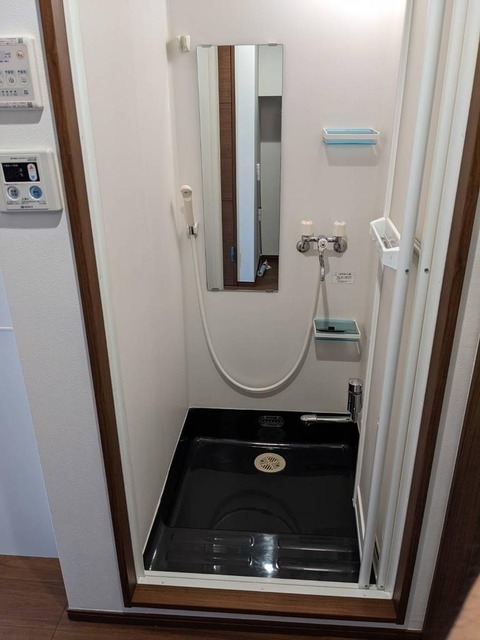 シャワールーム