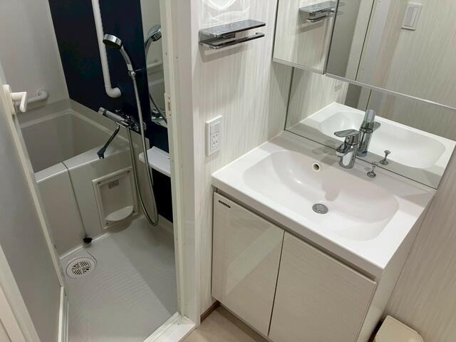 シャワールーム