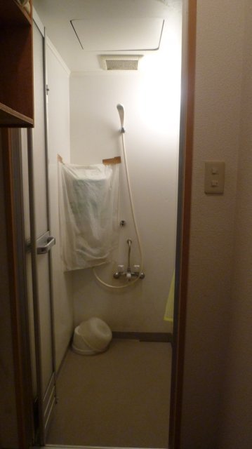 シャワールーム