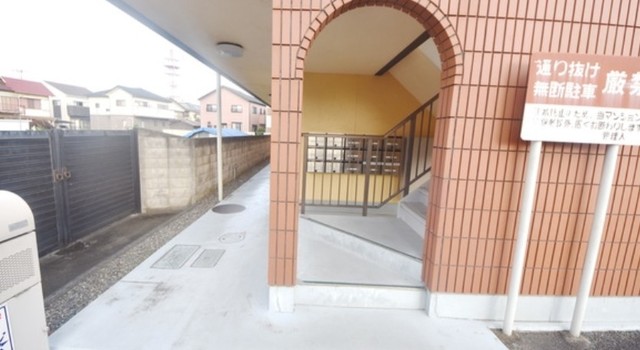 建物エントランス