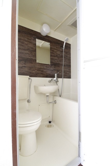 シャワールーム