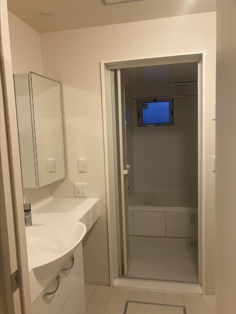 シャワールーム