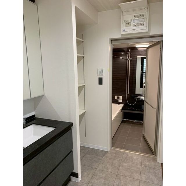 シャワールーム