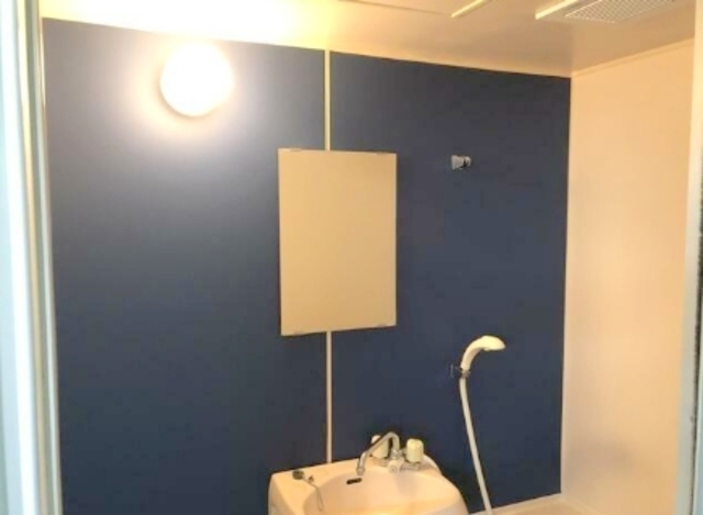 シャワールーム