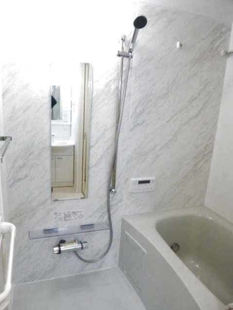 シャワールーム