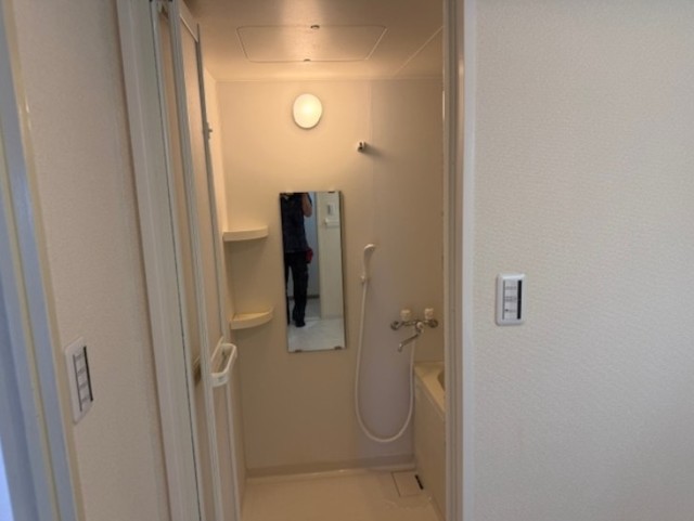 シャワールーム