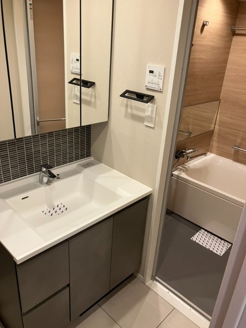 シャワールーム