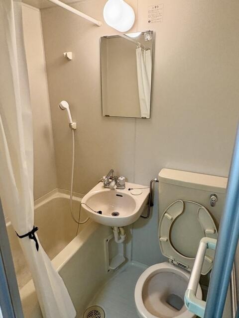 シャワールーム