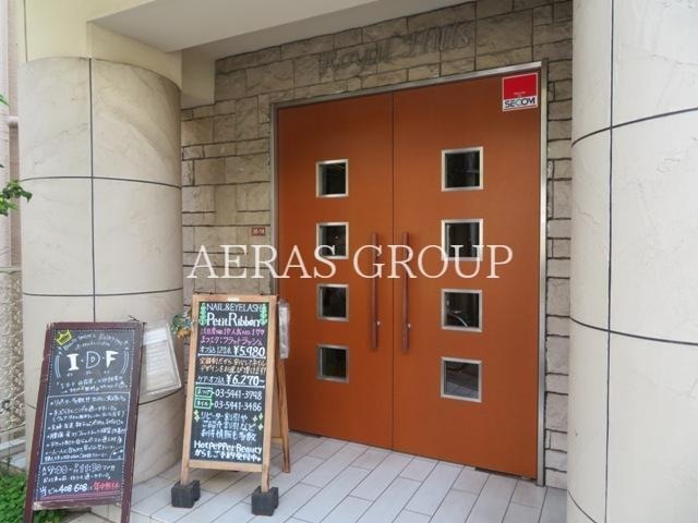 建物エントランス