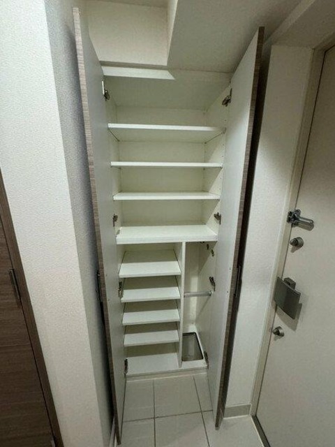 収納