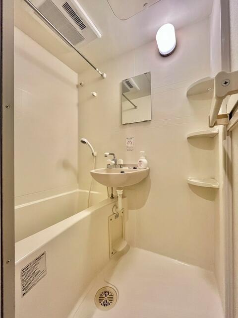 シャワールーム