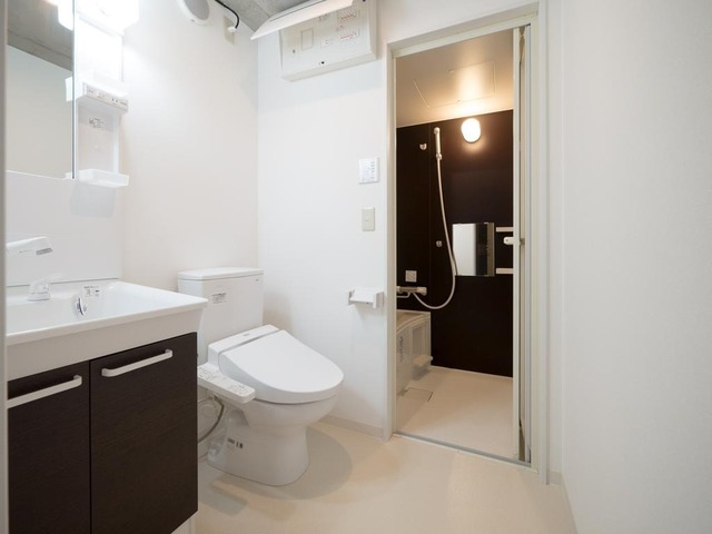 シャワールーム