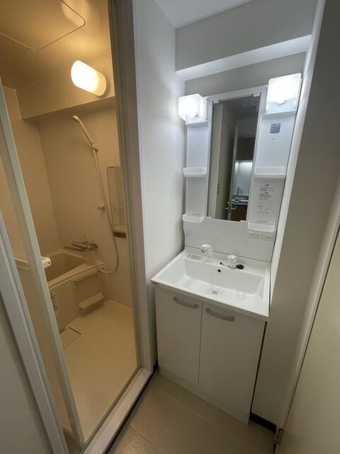 シャワールーム