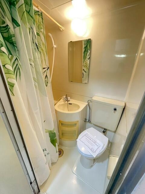 シャワールーム