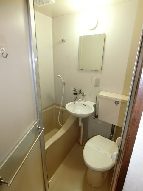 シャワールーム