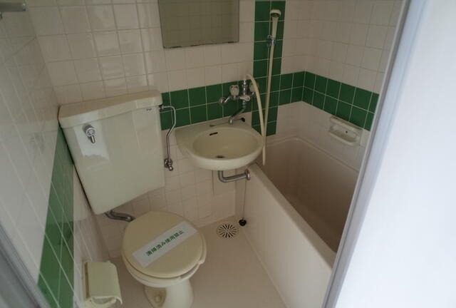 シャワールーム