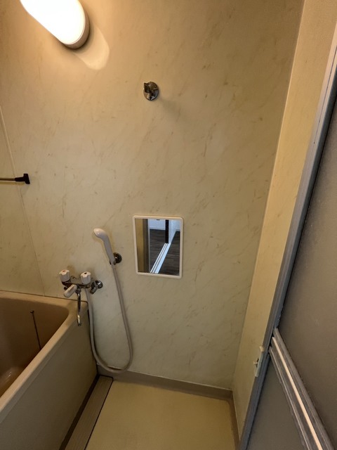 シャワールーム