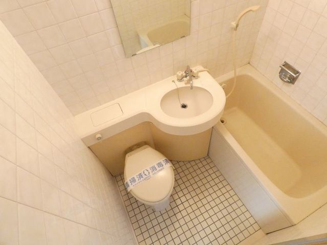 シャワールーム