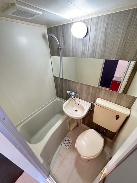 シャワールーム