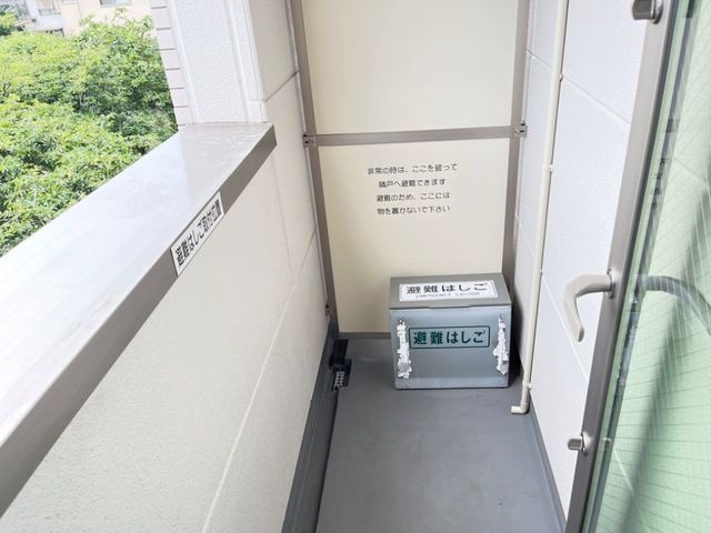 バルコニー