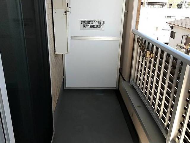 バルコニー