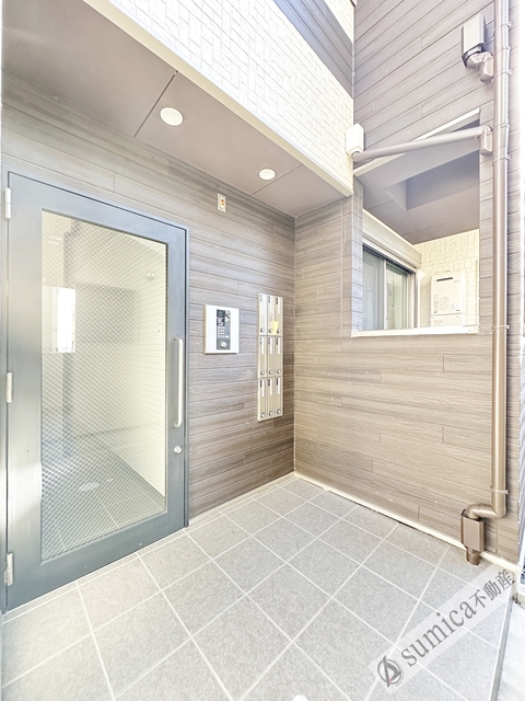 建物エントランス