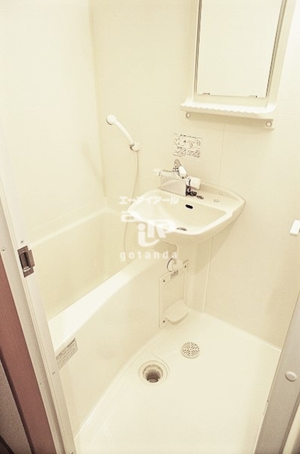 シャワールーム