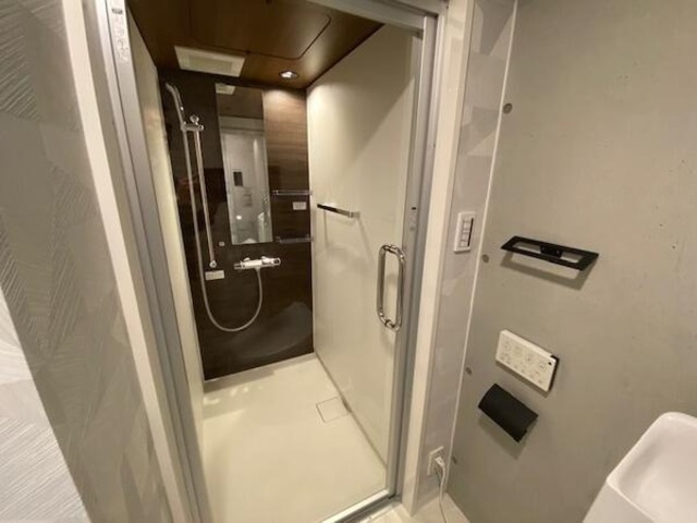 シャワールーム