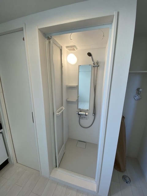 シャワールーム