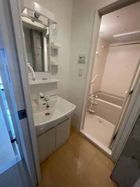 シャワールーム