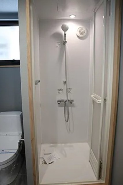 シャワールーム