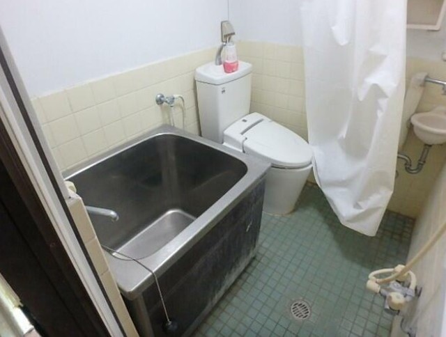 シャワールーム