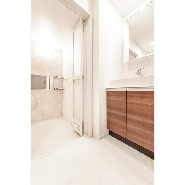 シャワールーム