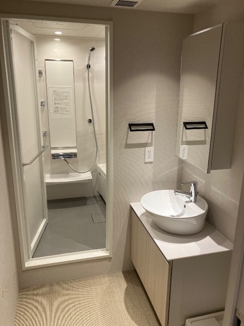 シャワールーム