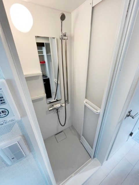 シャワールーム