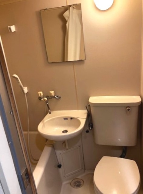 シャワールーム