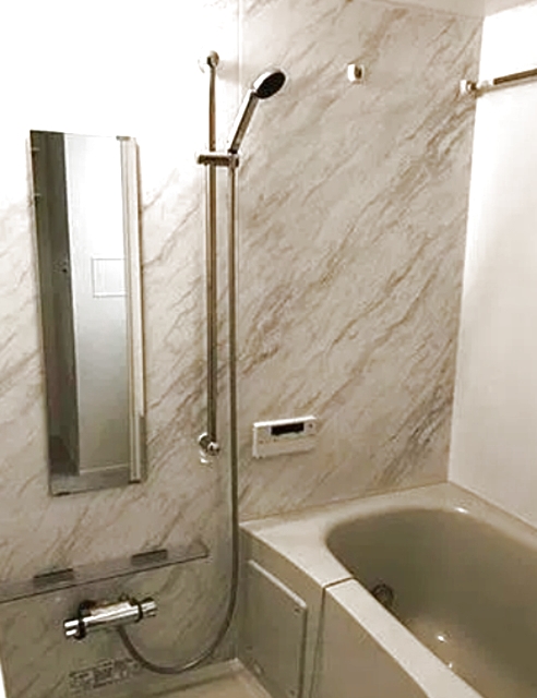 シャワールーム