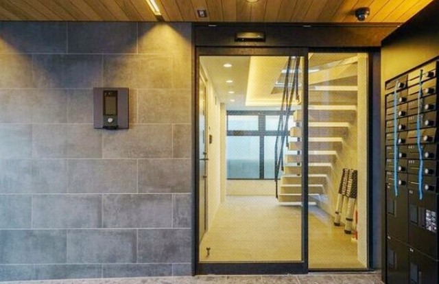 建物エントランス