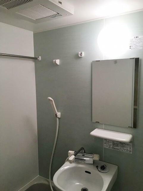 シャワールーム