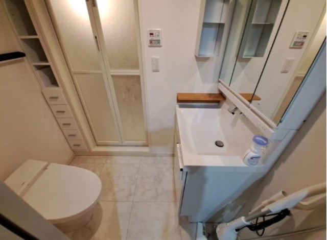 シャワールーム