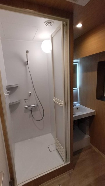 シャワールーム