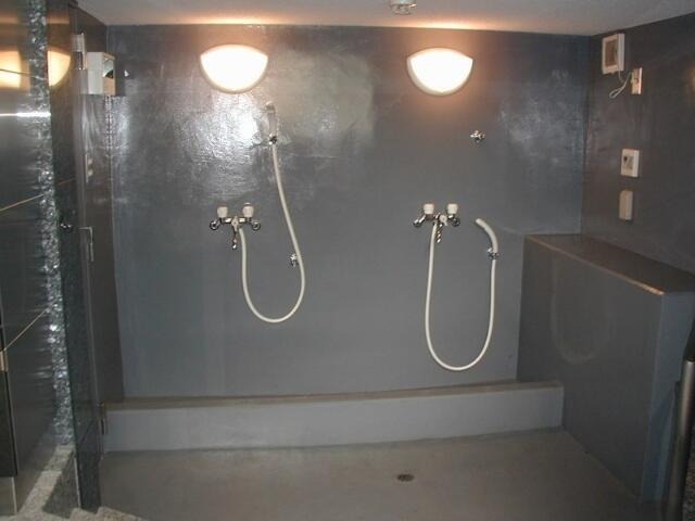 シャワールーム