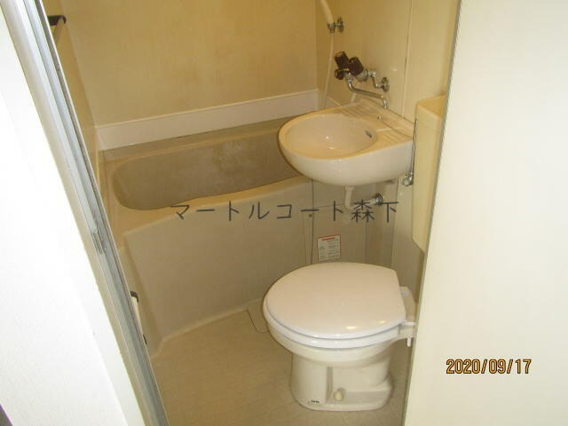 シャワールーム