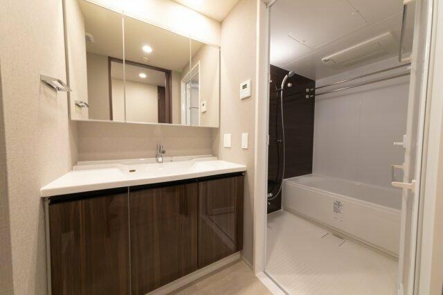 シャワールーム