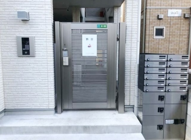 建物エントランス