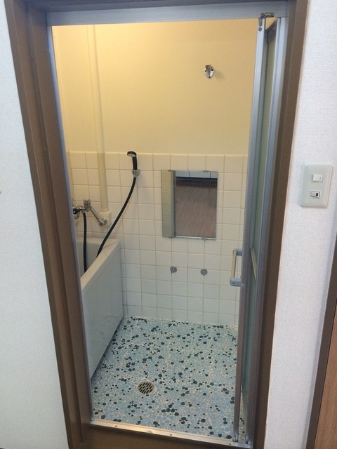 シャワールーム