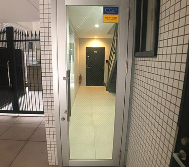 建物エントランス