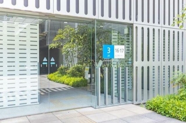 建物エントランス